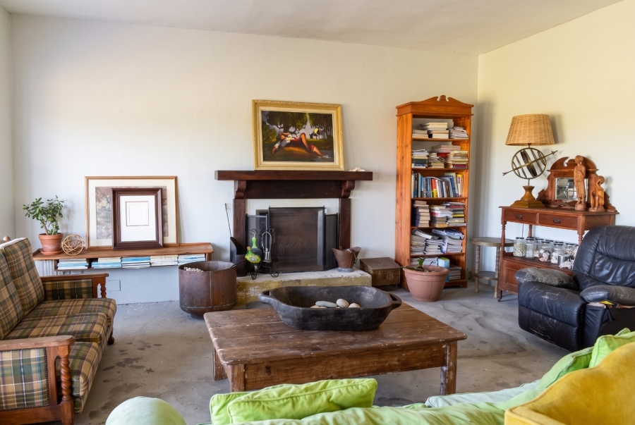 4 Bedroom Property for Sale in Struisbaai Western Cape